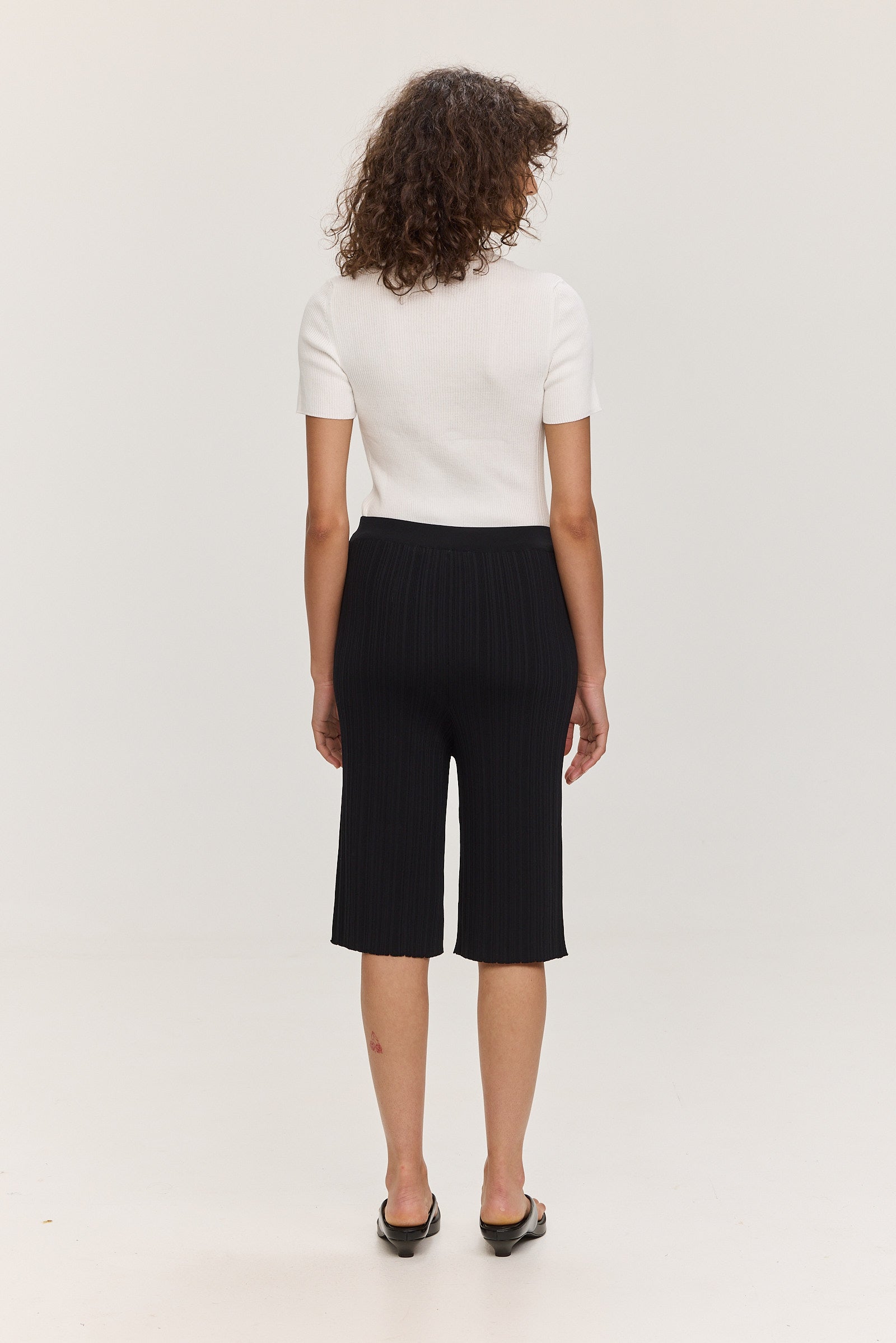 Cala Plissè Shorts - Black