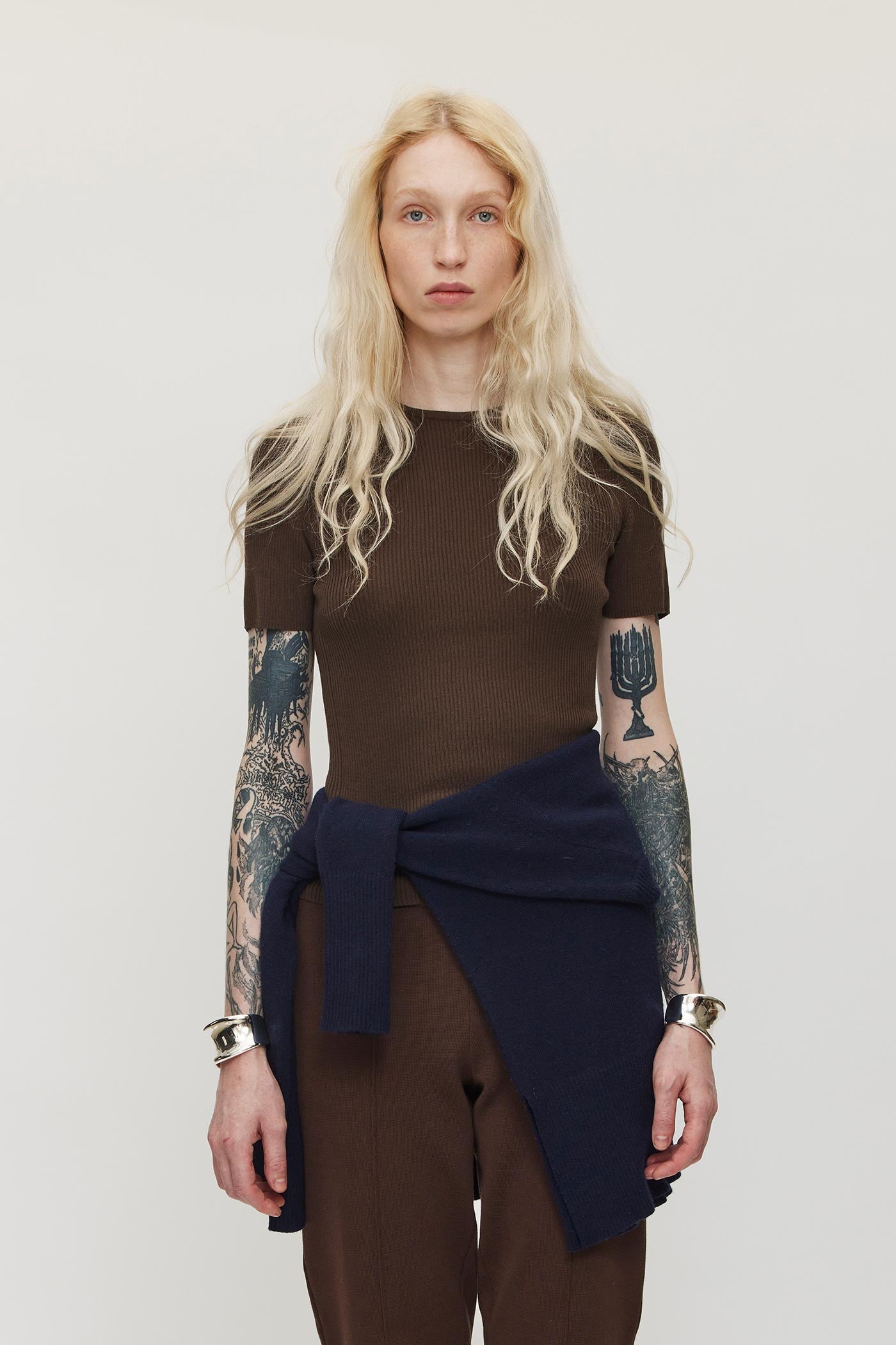 Ribbed Makò T - Chocolate (Pre-Order)