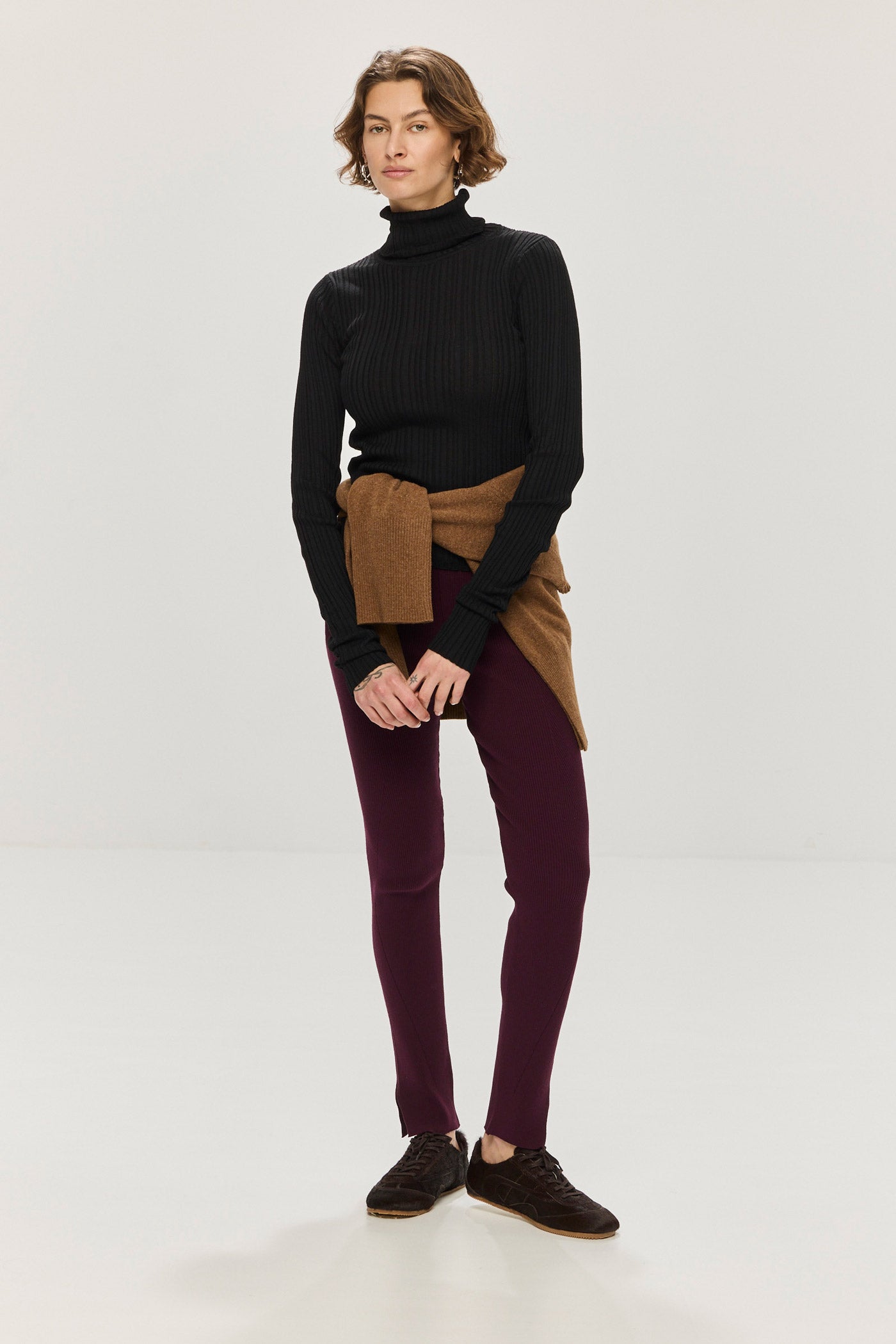 Asymmetric Rib T - Black