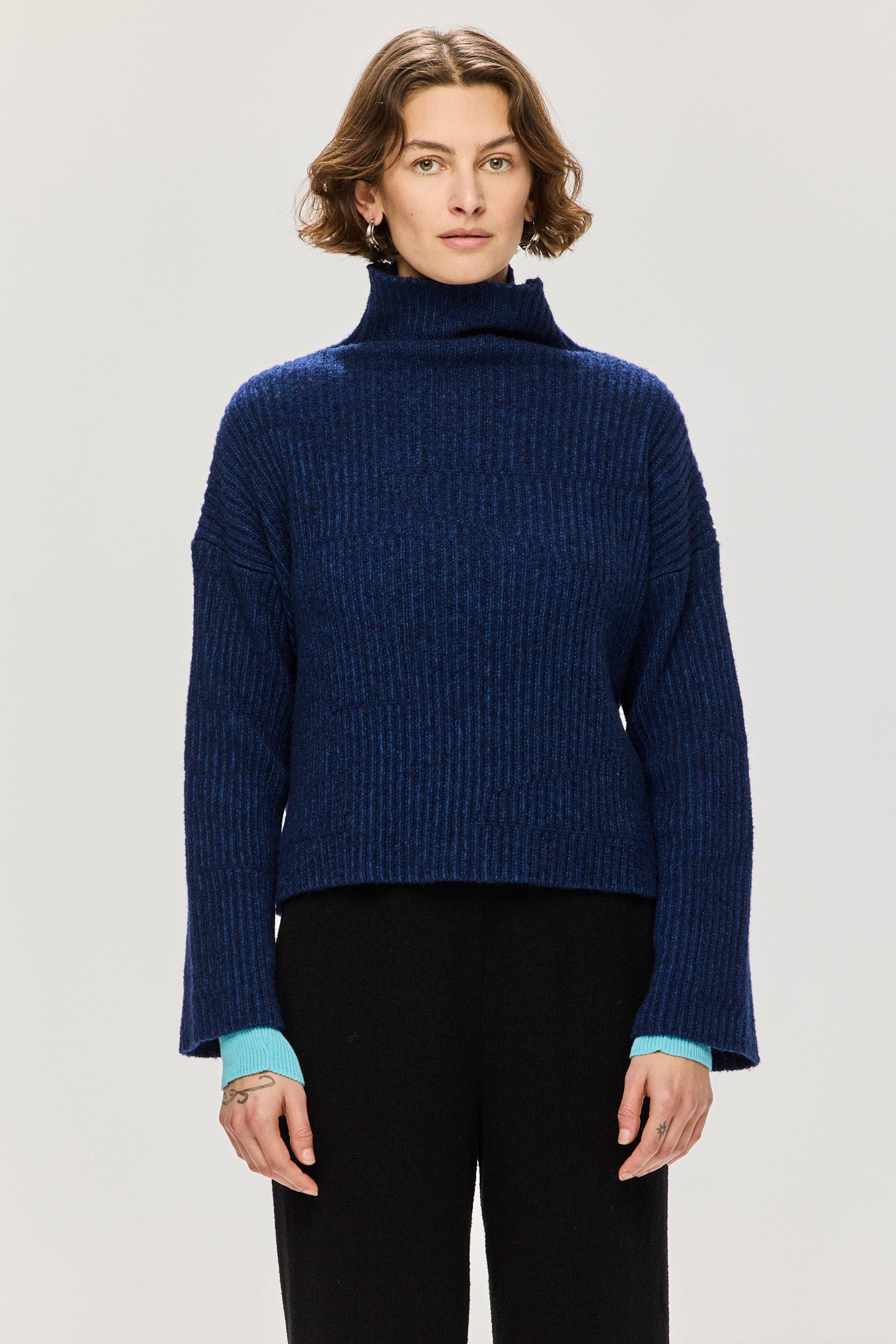 Lovu Sweater - Midnight