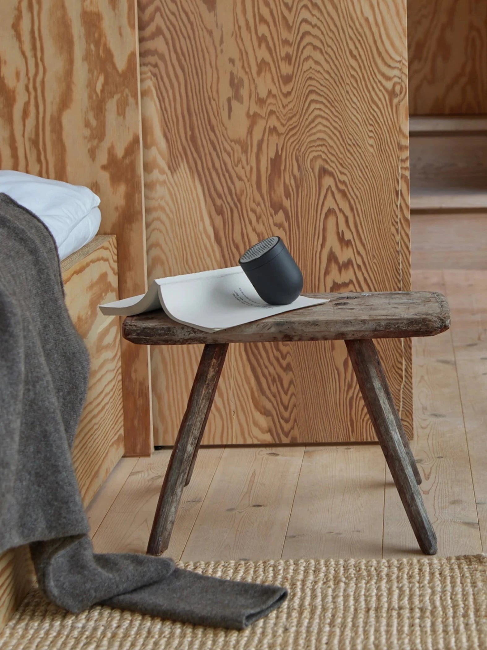 Pilo 2 Fabric Shaver by STEAMERY