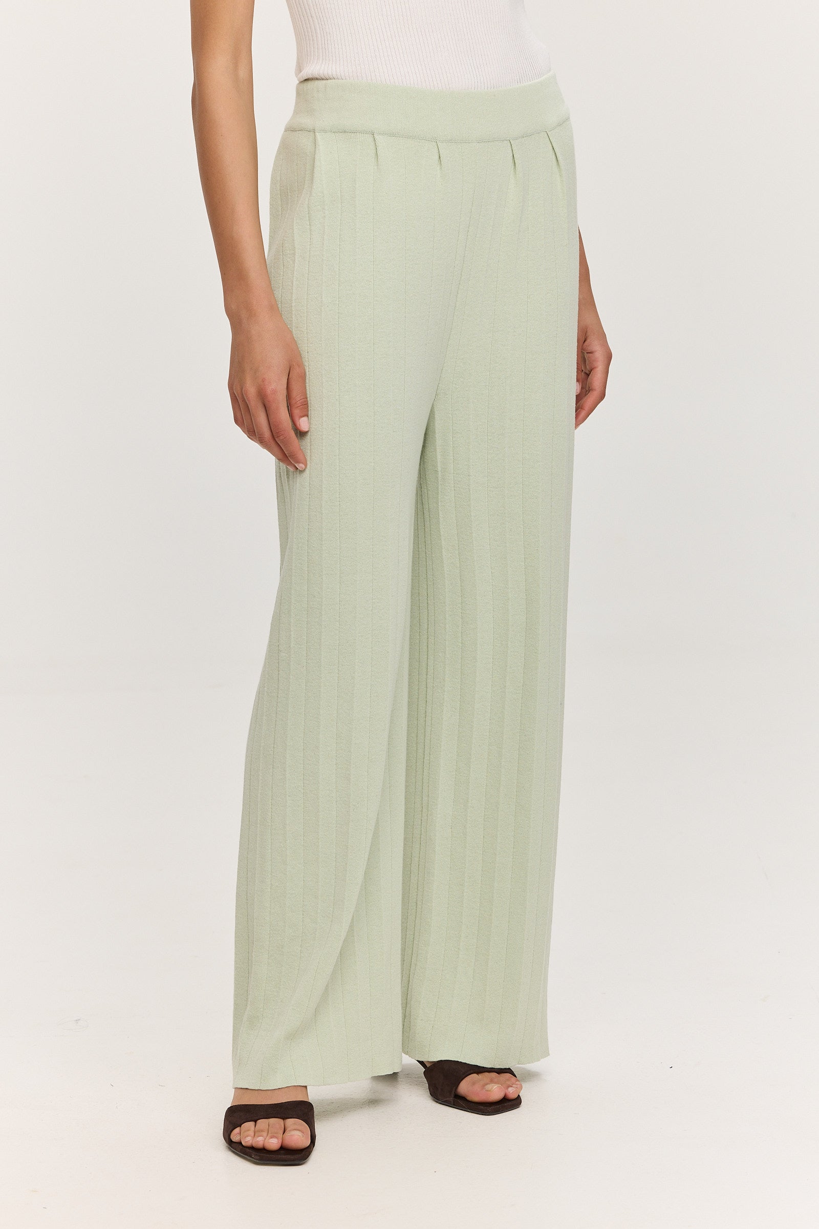 Durban Plissé Pants - Matcha