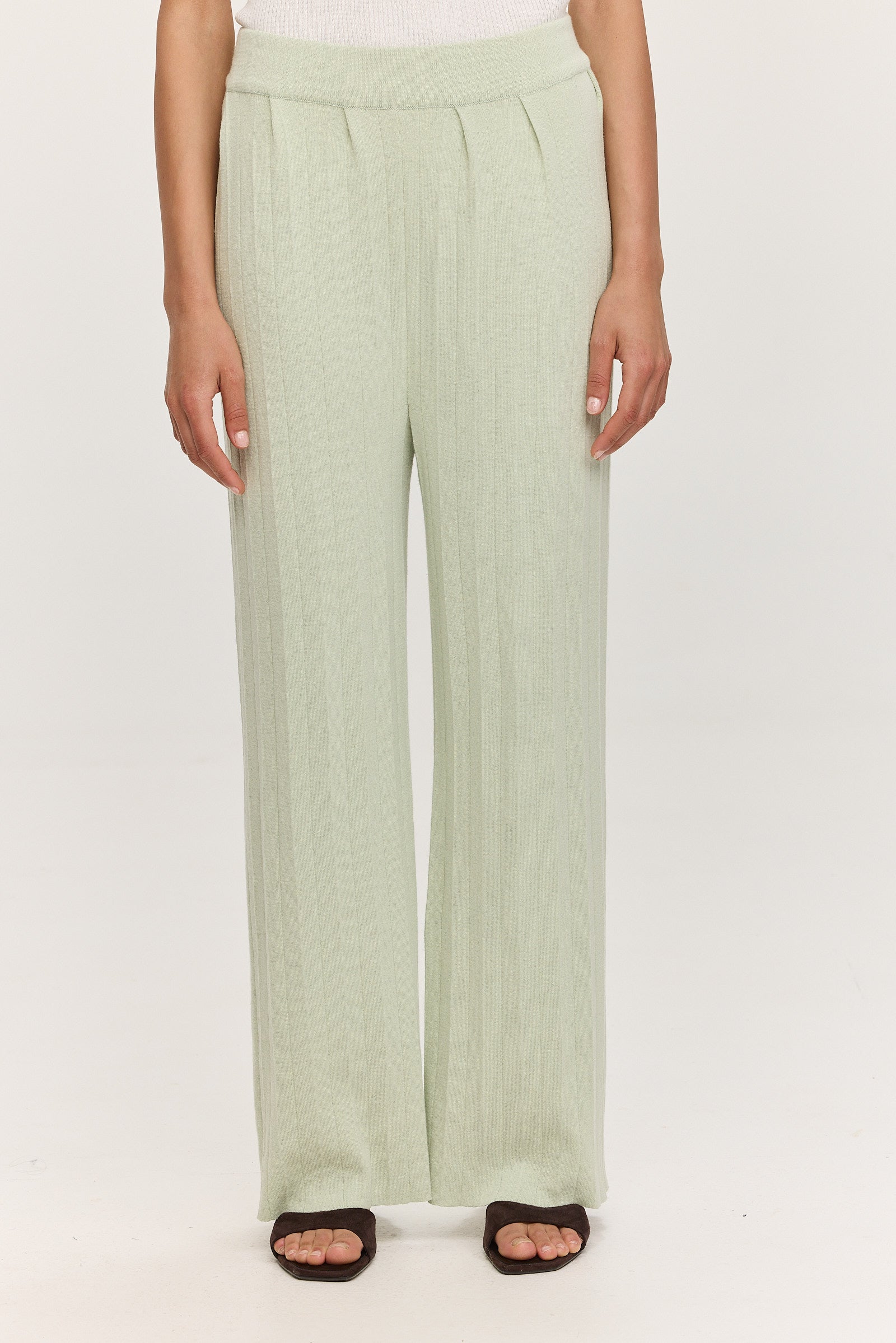 Durban Plissé Pants - Matcha