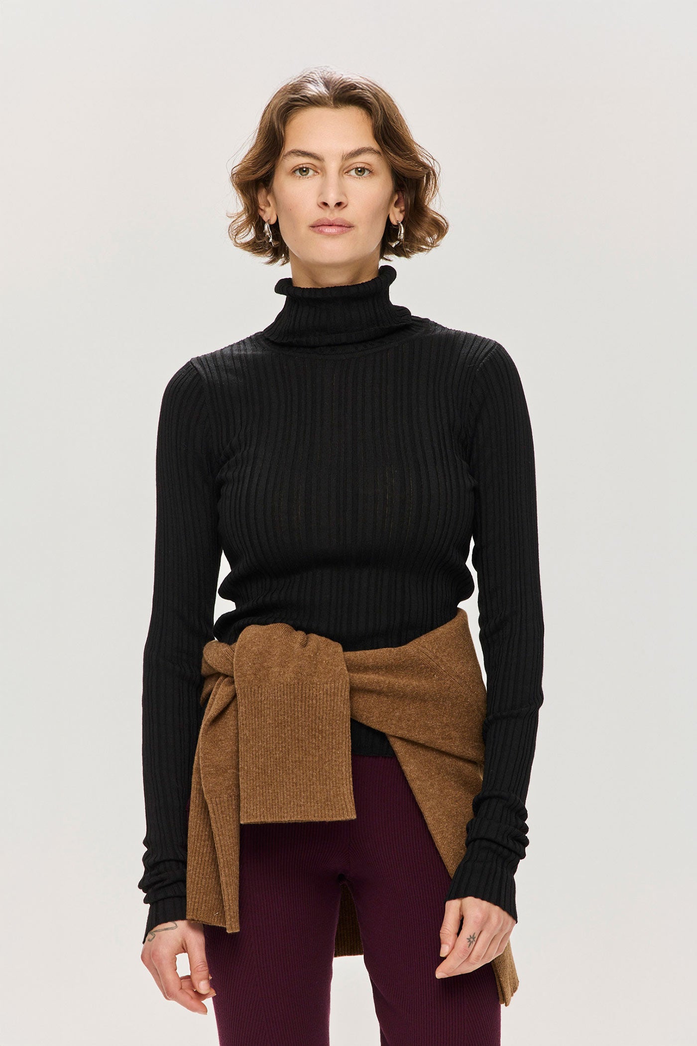 Asymmetric Rib T - Black