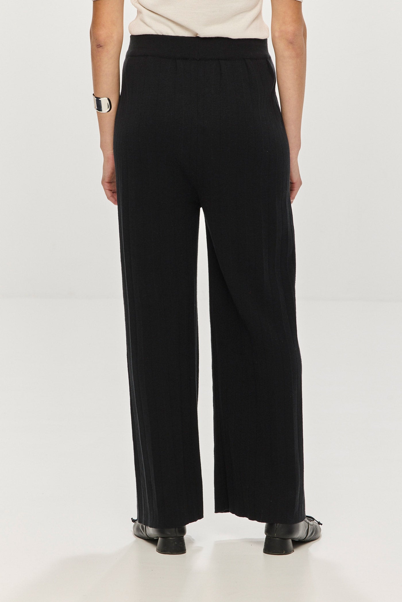 Durban Plissé Pants - Black