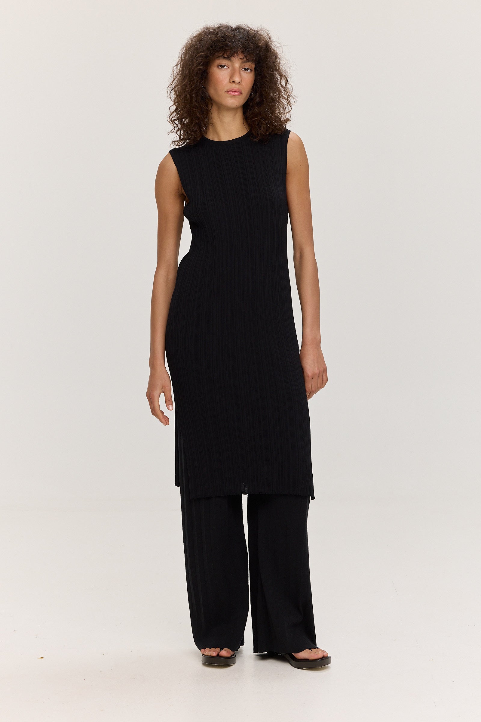 Cala Plissé Dress - Black