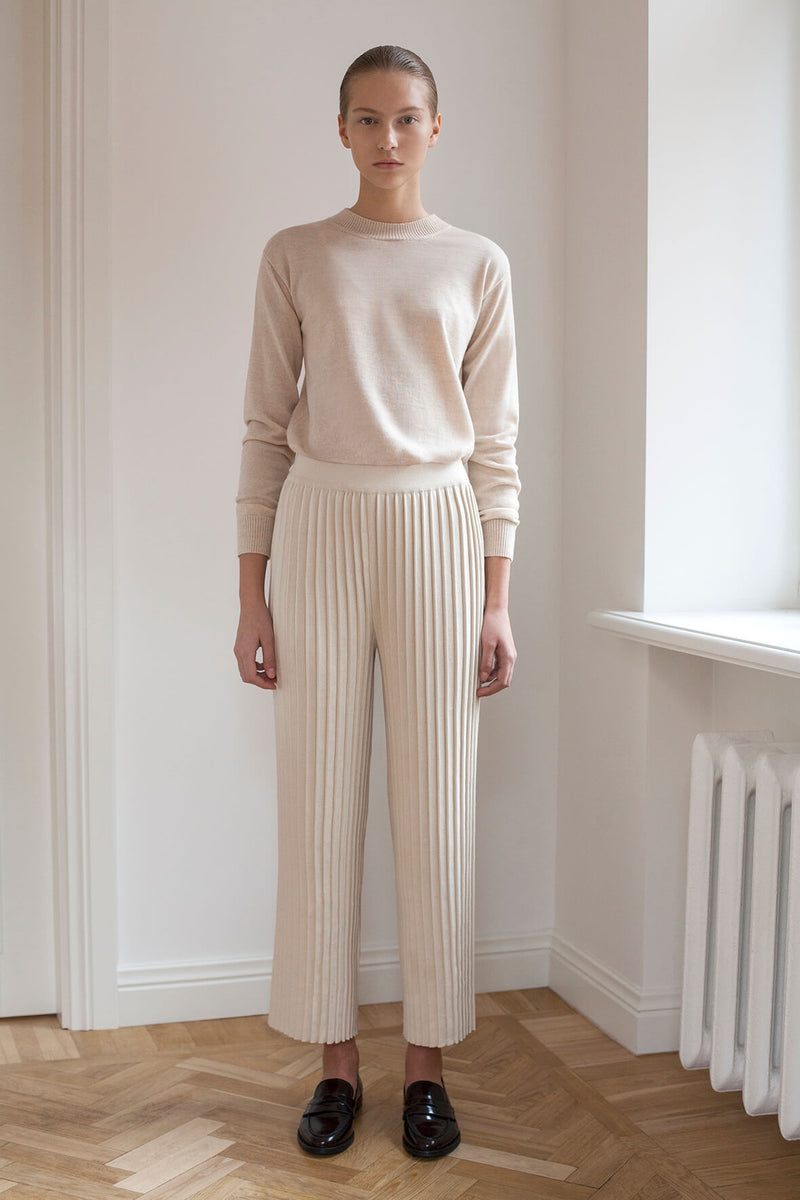 The New Essential Merino Crew - Sand