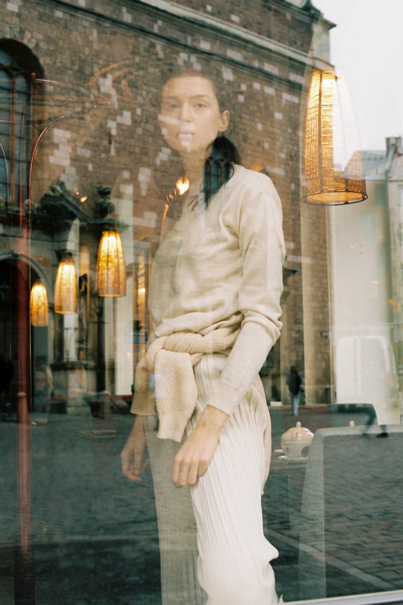 The New Essential Merino Crew - Sand
